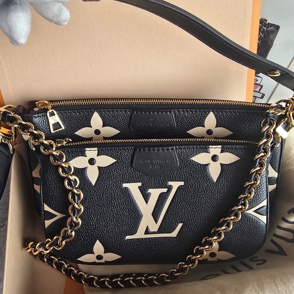 Louis Vuitton Mulitpouchette Black and White Limited Edition - Picture 11 of 16